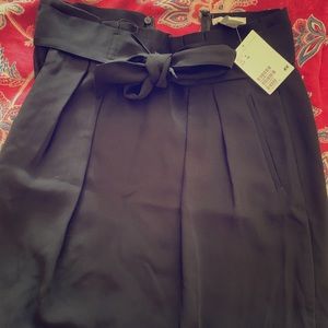 H&M black skirt